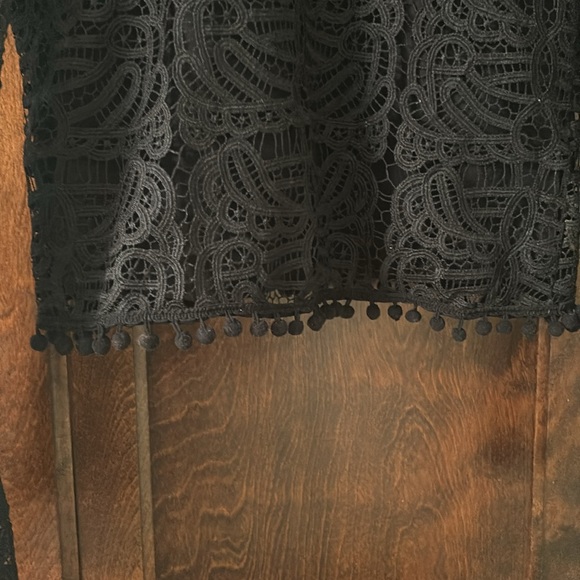 Tularosa Holly black lace top. - Picture 6 of 9